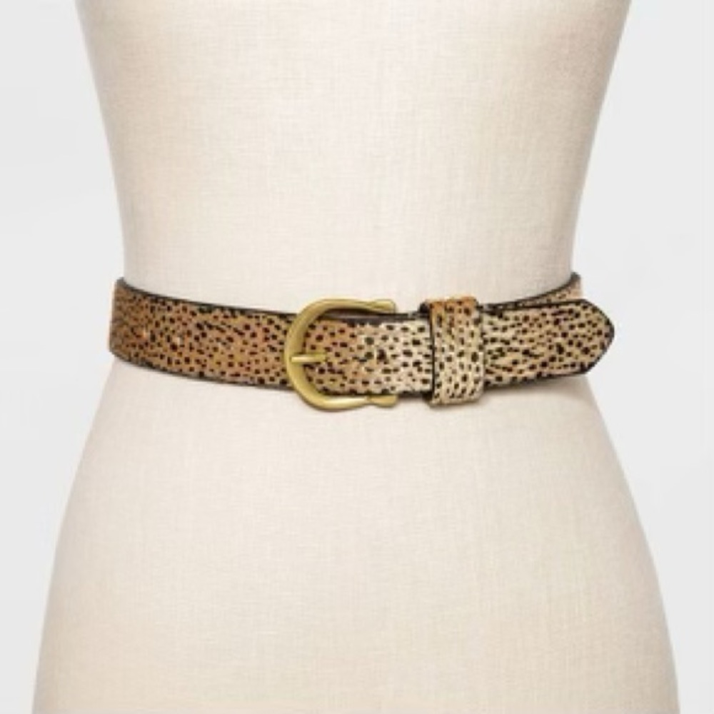 LEOPARD PRINT FASHION BELT!! (Brand new, size L)